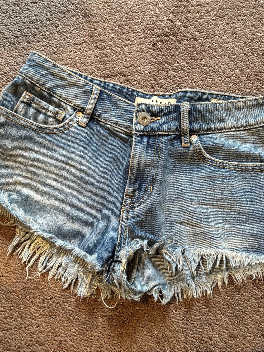 Bullhead Low Rise Medium Wash Cutoff Denim Shorts Size 3